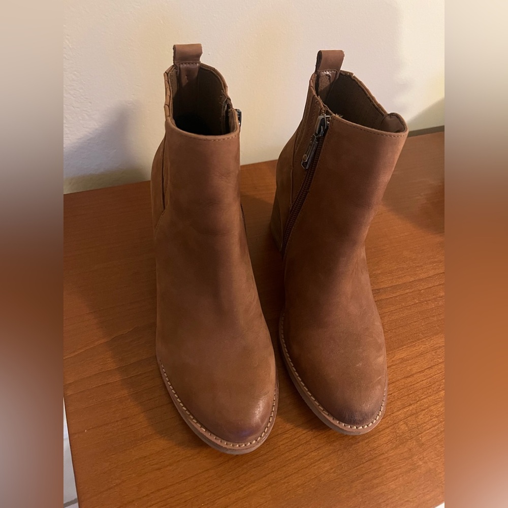 Blondo Brown Suede Heeled Ankle Boots